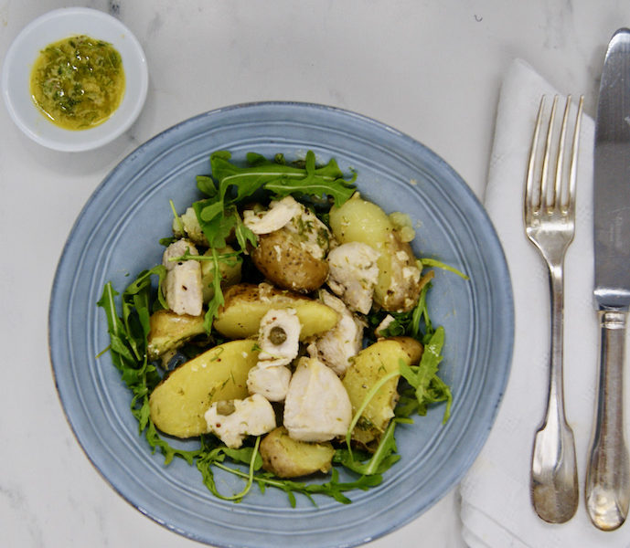 Salade de pommes de terre et poulet, salsa verde