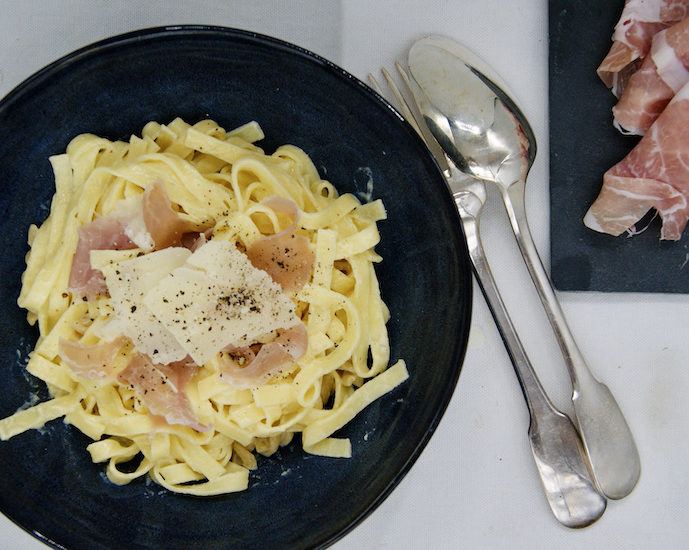 One-pot tagliatelle à la carbonara
