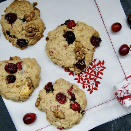 Cookies vegan aux noix et airelles fraîches