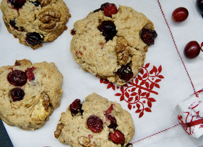 Cookies vegan aux noix et airelles fraîches