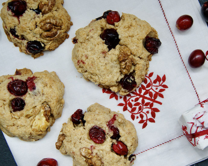 Cookies vegan aux noix et airelles fraîches