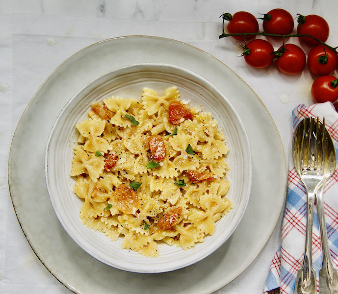 One-pot pâtes aux tomates cerise et basilic