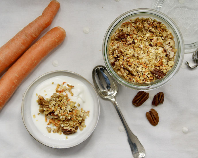 Granola aux carottes en pot à offrir