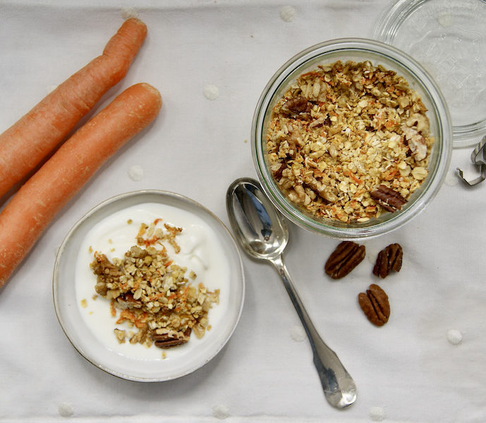 Granola aux carottes en pot à offrir