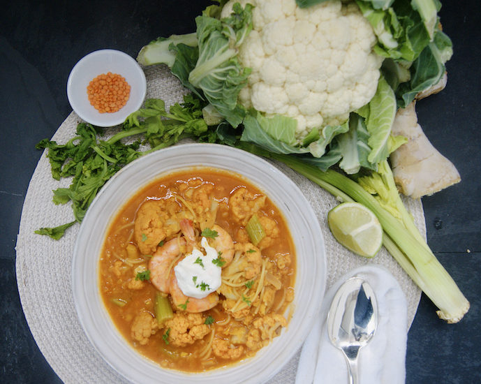 Soupe-repas aux lentilles, chou-fleur et crevettes