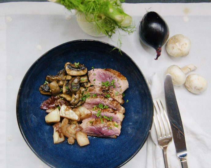 Magret de canard et fenouil au vin rouge